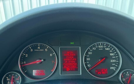 Audi A4, 2002 год, 490 000 рублей, 11 фотография