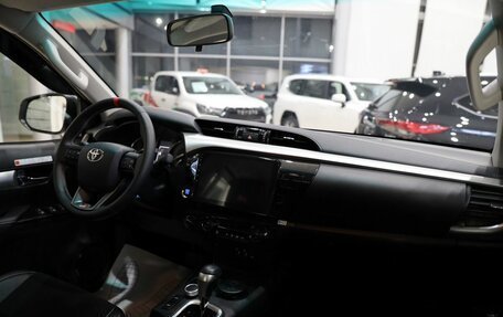 Toyota Hilux VIII, 2025 год, 8 500 000 рублей, 14 фотография