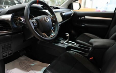 Toyota Hilux VIII, 2025 год, 8 500 000 рублей, 17 фотография