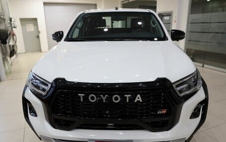 Toyota Hilux VIII, 2025 год, 8 500 000 рублей, 2 фотография