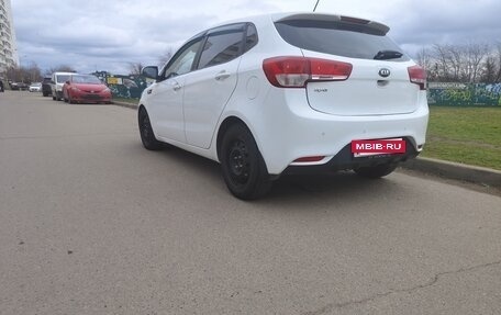 KIA Rio III рестайлинг, 2016 год, 960 000 рублей, 4 фотография