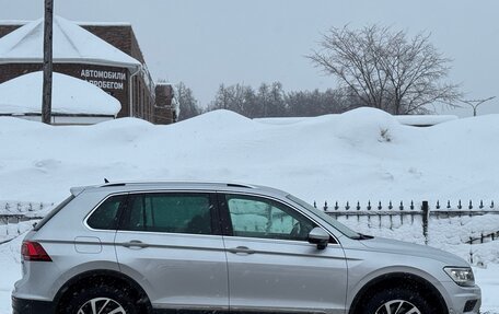 Volkswagen Tiguan II, 2018 год, 2 650 000 рублей, 10 фотография