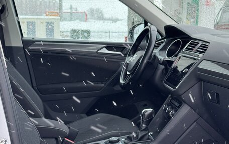 Volkswagen Tiguan II, 2018 год, 2 650 000 рублей, 16 фотография