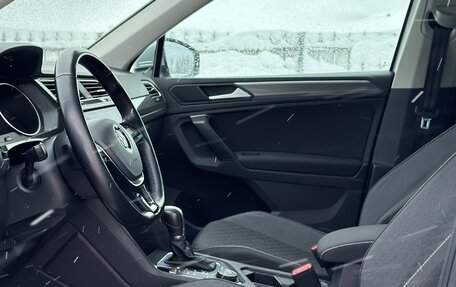 Volkswagen Tiguan II, 2018 год, 2 650 000 рублей, 22 фотография