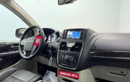 Chrysler Voyager IV, 2011 год, 1 450 000 рублей, 6 фотография