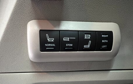 Chrysler Voyager IV, 2011 год, 1 450 000 рублей, 22 фотография