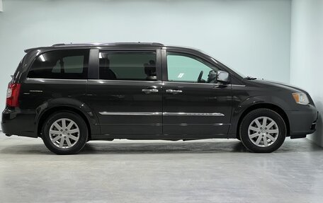 Chrysler Voyager IV, 2011 год, 1 450 000 рублей, 33 фотография