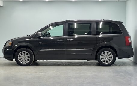 Chrysler Voyager IV, 2011 год, 1 450 000 рублей, 34 фотография
