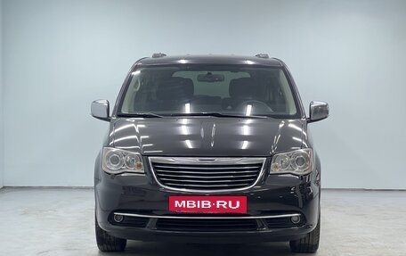 Chrysler Voyager IV, 2011 год, 1 450 000 рублей, 35 фотография