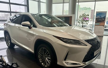 Lexus RX IV рестайлинг, 2021 год, 6 300 000 рублей, 3 фотография