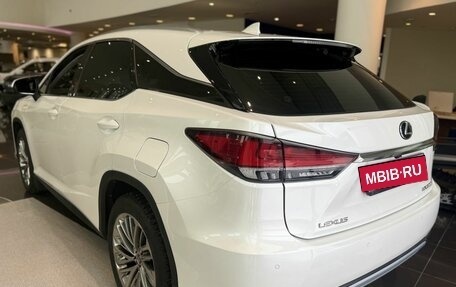 Lexus RX IV рестайлинг, 2021 год, 6 300 000 рублей, 5 фотография