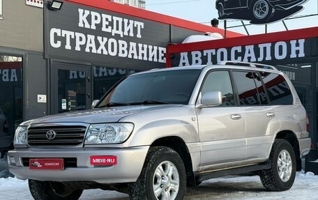 Toyota Land Cruiser 100 рестайлинг 2, 2005 год, 1 999 000 рублей, 6 фотография