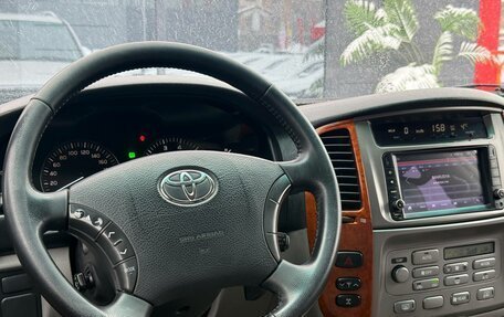 Toyota Land Cruiser 100 рестайлинг 2, 2005 год, 1 999 000 рублей, 15 фотография