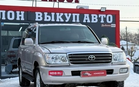 Toyota Land Cruiser 100 рестайлинг 2, 2005 год, 1 999 000 рублей, 3 фотография