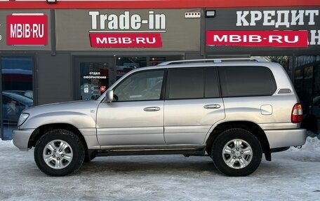 Toyota Land Cruiser 100 рестайлинг 2, 2005 год, 1 999 000 рублей, 7 фотография