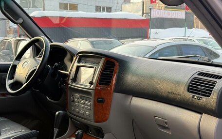 Toyota Land Cruiser 100 рестайлинг 2, 2005 год, 1 999 000 рублей, 30 фотография