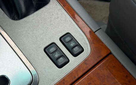 Toyota Land Cruiser 100 рестайлинг 2, 2005 год, 1 999 000 рублей, 27 фотография