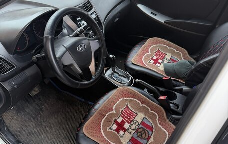 Hyundai Solaris II рестайлинг, 2016 год, 650 000 рублей, 7 фотография