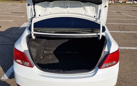 Hyundai Solaris II рестайлинг, 2015 год, 945 000 рублей, 7 фотография