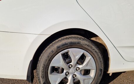 Hyundai Solaris II рестайлинг, 2015 год, 945 000 рублей, 10 фотография