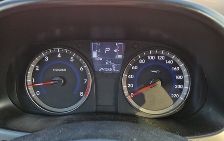 Hyundai Solaris II рестайлинг, 2015 год, 945 000 рублей, 14 фотография