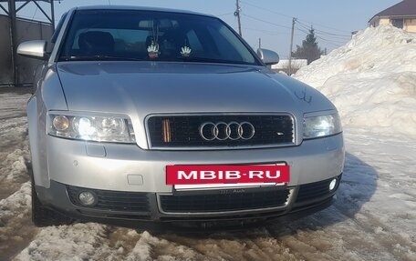 Audi A4, 2002 год, 600 000 рублей, 14 фотография