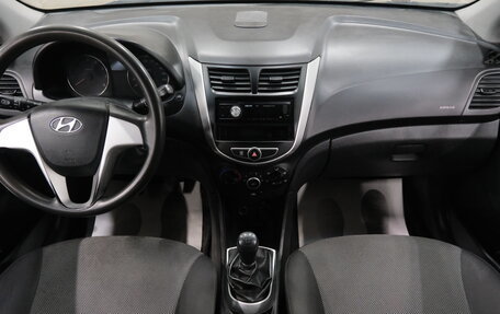 Hyundai Solaris II рестайлинг, 2013 год, 969 000 рублей, 13 фотография