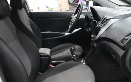 Hyundai Solaris II рестайлинг, 2013 год, 969 000 рублей, 19 фотография