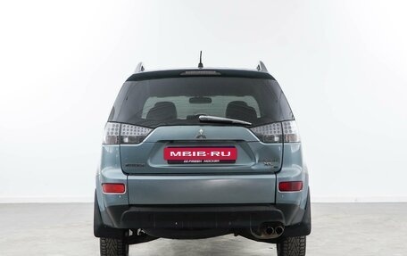 Mitsubishi Outlander III рестайлинг 3, 2007 год, 899 077 рублей, 4 фотография