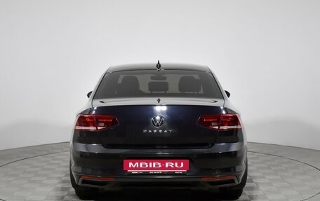 Volkswagen Passat B8 рестайлинг, 2020 год, 2 590 000 рублей, 6 фотография