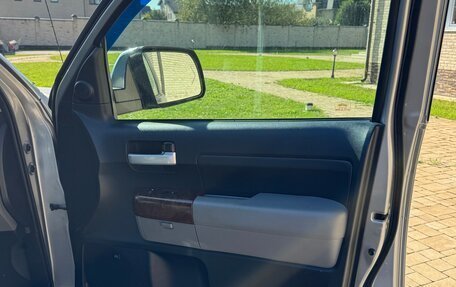 Toyota Tundra II, 2011 год, 3 900 000 рублей, 17 фотография