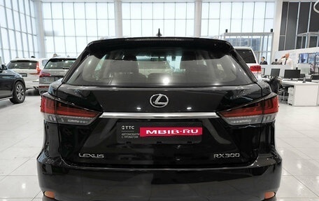 Lexus RX IV рестайлинг, 2019 год, 4 350 000 рублей, 7 фотография