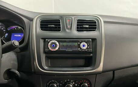 Renault Logan II, 2015 год, 620 000 рублей, 15 фотография