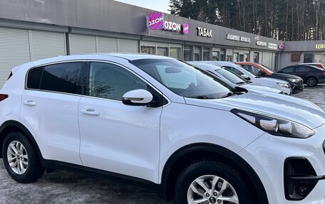 KIA Sportage IV рестайлинг, 2019 год, 2 000 000 рублей, 3 фотография