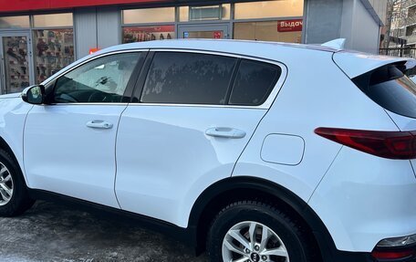 KIA Sportage IV рестайлинг, 2019 год, 2 000 000 рублей, 5 фотография