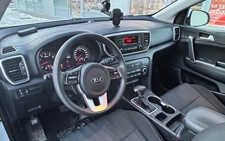 KIA Sportage IV рестайлинг, 2019 год, 2 000 000 рублей, 6 фотография