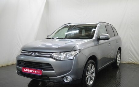 Mitsubishi Outlander III рестайлинг 3, 2012 год, 1 254 190 рублей, 1 фотография