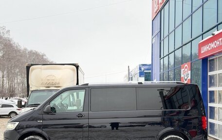 Volkswagen Caravelle T6 рестайлинг, 2018 год, 2 800 000 рублей, 5 фотография