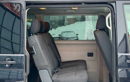 Volkswagen Caravelle T6 рестайлинг, 2018 год, 2 800 000 рублей, 13 фотография