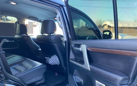 Toyota Land Cruiser 200, 2018 год, 7 250 000 рублей, 9 фотография