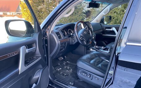 Toyota Land Cruiser 200, 2018 год, 7 250 000 рублей, 11 фотография