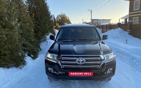 Toyota Land Cruiser 200, 2018 год, 7 250 000 рублей, 2 фотография