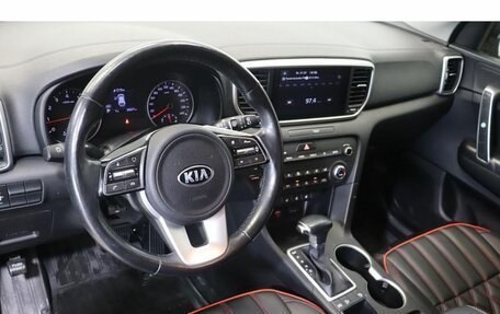 KIA Sportage IV рестайлинг, 2020 год, 2 384 000 рублей, 6 фотография