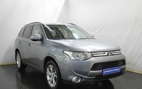 Mitsubishi Outlander III рестайлинг 3, 2012 год, 1 254 190 рублей, 3 фотография