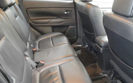 Mitsubishi Outlander III рестайлинг 3, 2012 год, 1 254 190 рублей, 13 фотография