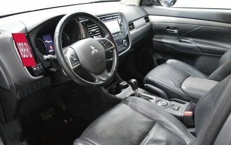 Mitsubishi Outlander III рестайлинг 3, 2012 год, 1 254 190 рублей, 10 фотография