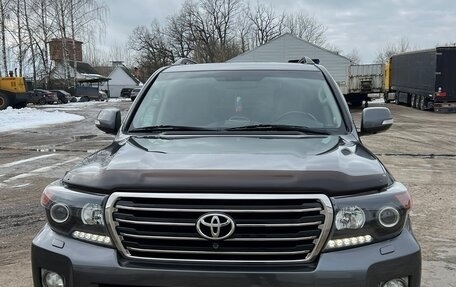 Toyota Land Cruiser 200, 2013 год, 3 800 000 рублей, 2 фотография