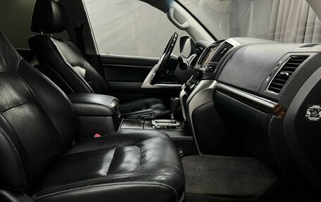 Toyota Land Cruiser 200, 2015 год, 4 449 888 рублей, 18 фотография