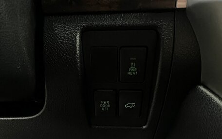 Toyota Land Cruiser 200, 2015 год, 4 449 888 рублей, 30 фотография