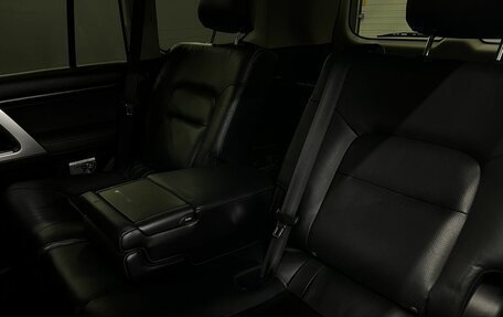 Toyota Land Cruiser 200, 2015 год, 4 449 888 рублей, 34 фотография